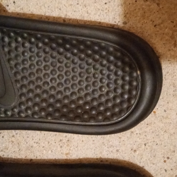 Nike Sandals - Picture 5 of 7